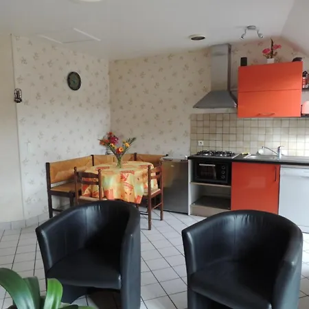 Casa vacanze Saint-nectaire, 3 Pieces, 5 Personnes - Fr-1-630-294